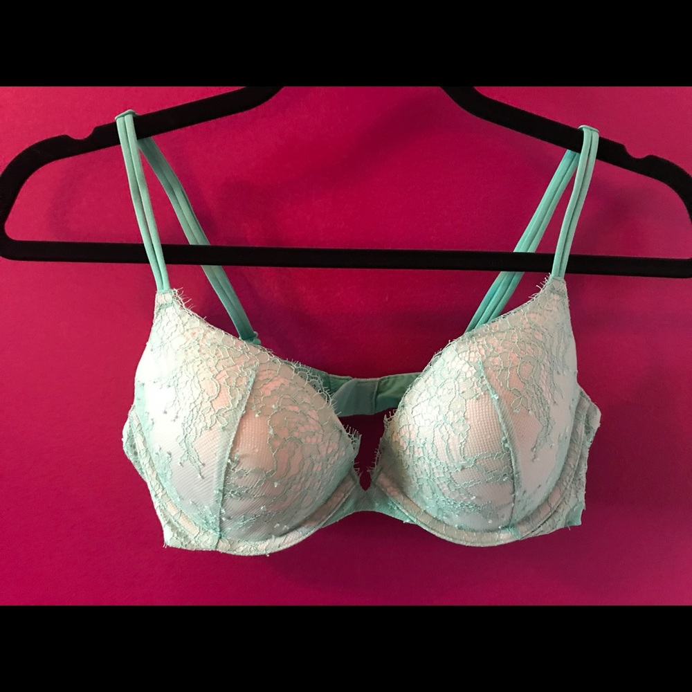 Victoria Secret push up bra!
